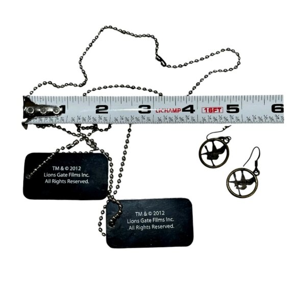 Hunger Games Katniss Peeta Dog Tags and Mockingjay Round Dangle Earrings 2012 - Picture 5 of 5